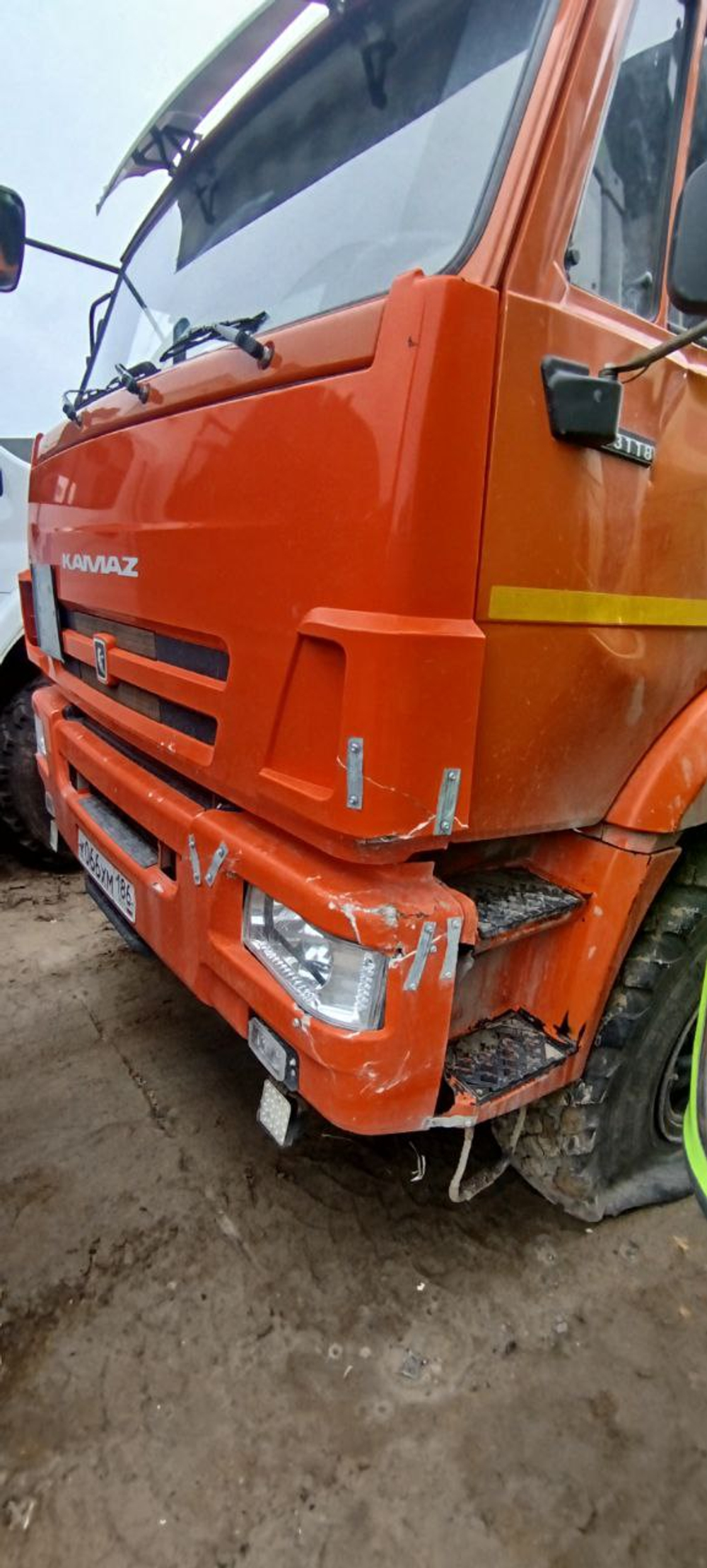 НПО Трансмастер 4671* на шасси КамАЗ 43118 6x6 Автоцистерна пищевая 4671M2-30 (Дизельный, 6,7 л, 292