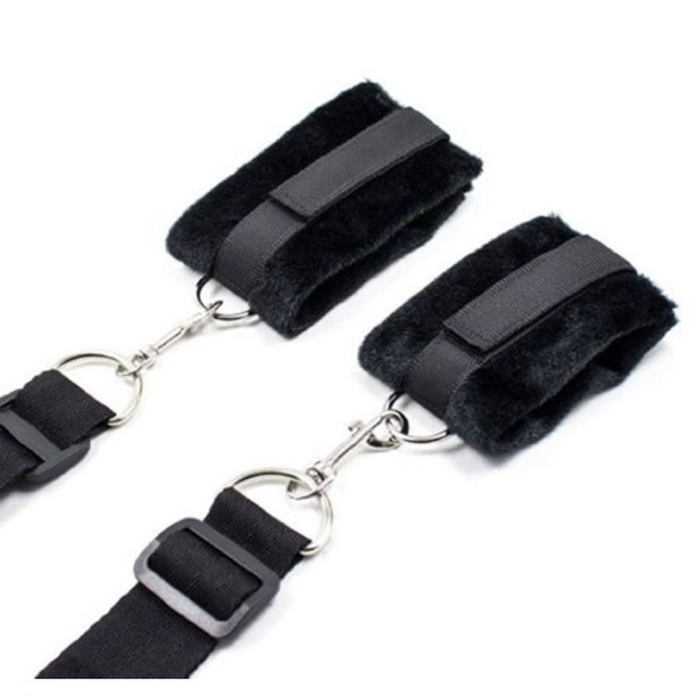 Бондаж для фиксации на кровати Frisky Bedroom Restraint Kit, черный