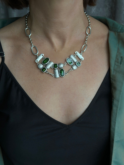 HMG MT Enamel Silver Колье chain mix арт.1490, с зеленой эмалью