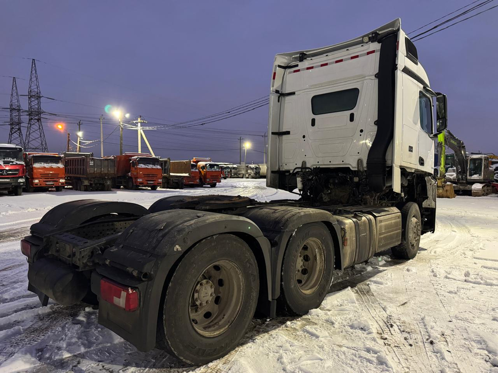 Mercedes-Benz Actros 6x4 Седельный тягач 2648 LS (Дизельный, 12,8 л, 476 л.с., АТ)
