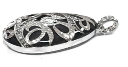 Ювелирная подвеска из серебра