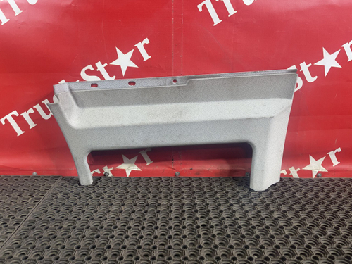 Накладка салонная левая