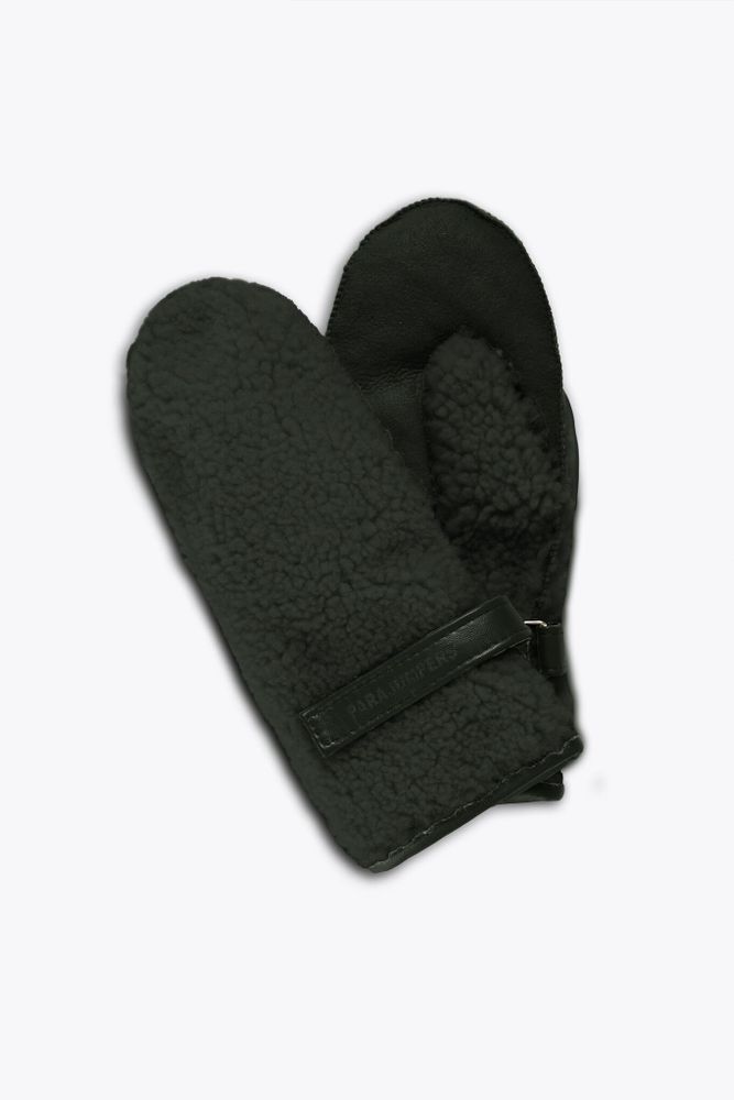 Варежки жен. PARAJUMPERS FLUFFY MITTENS 0541 черный