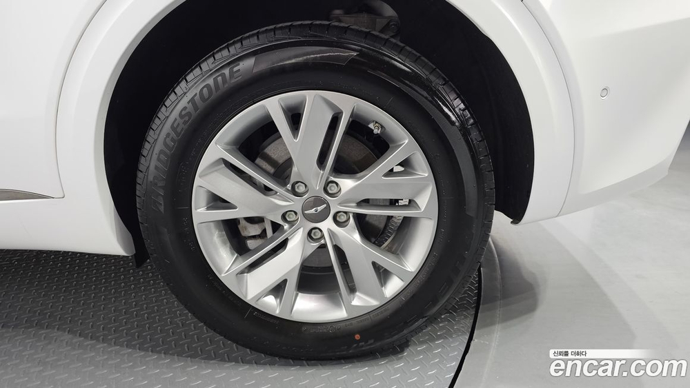 Genesis GV70 2.5T Бензин AWD (02.2022)