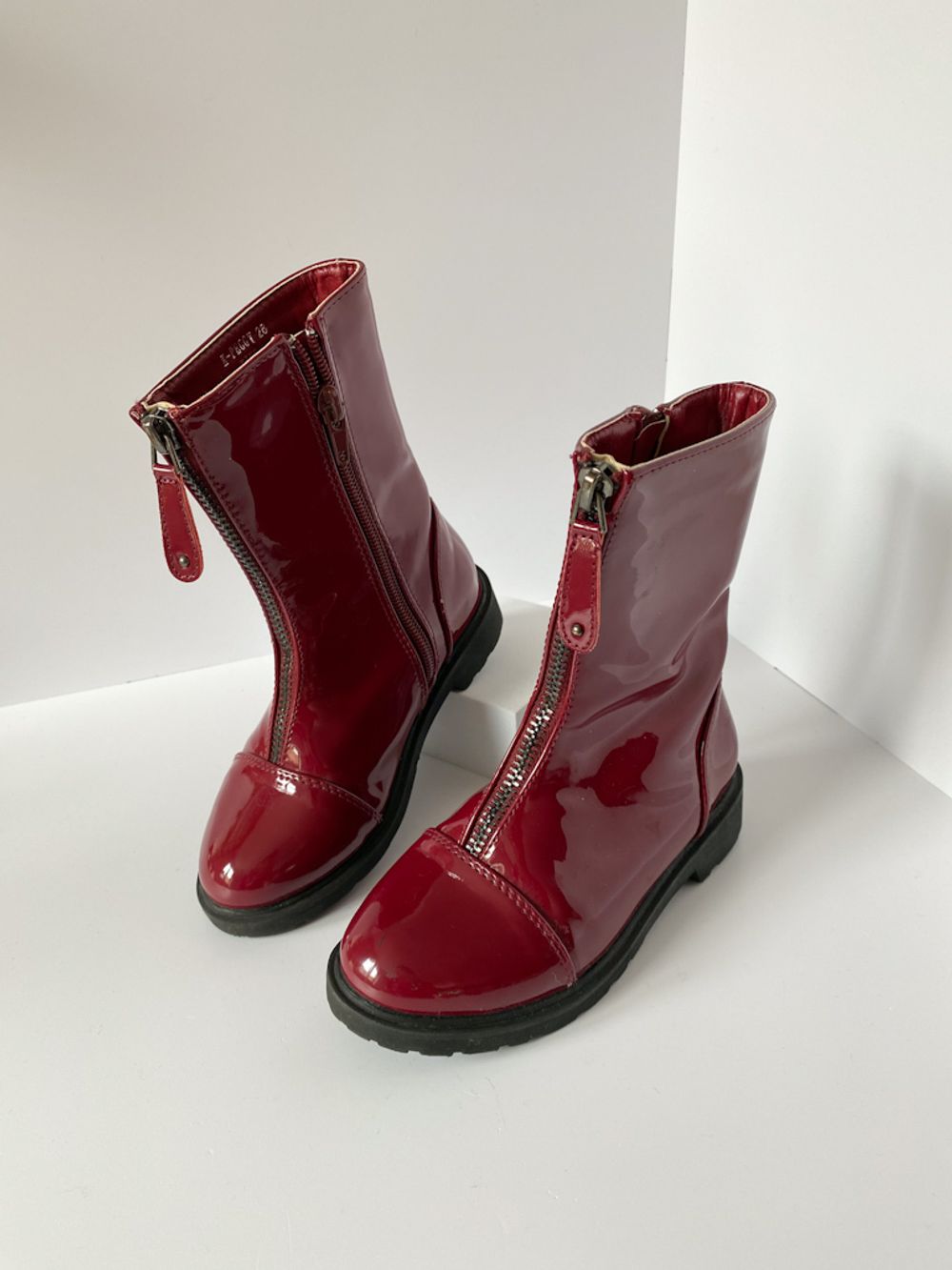 Лаковые сапоги Steve Madden, 28,5