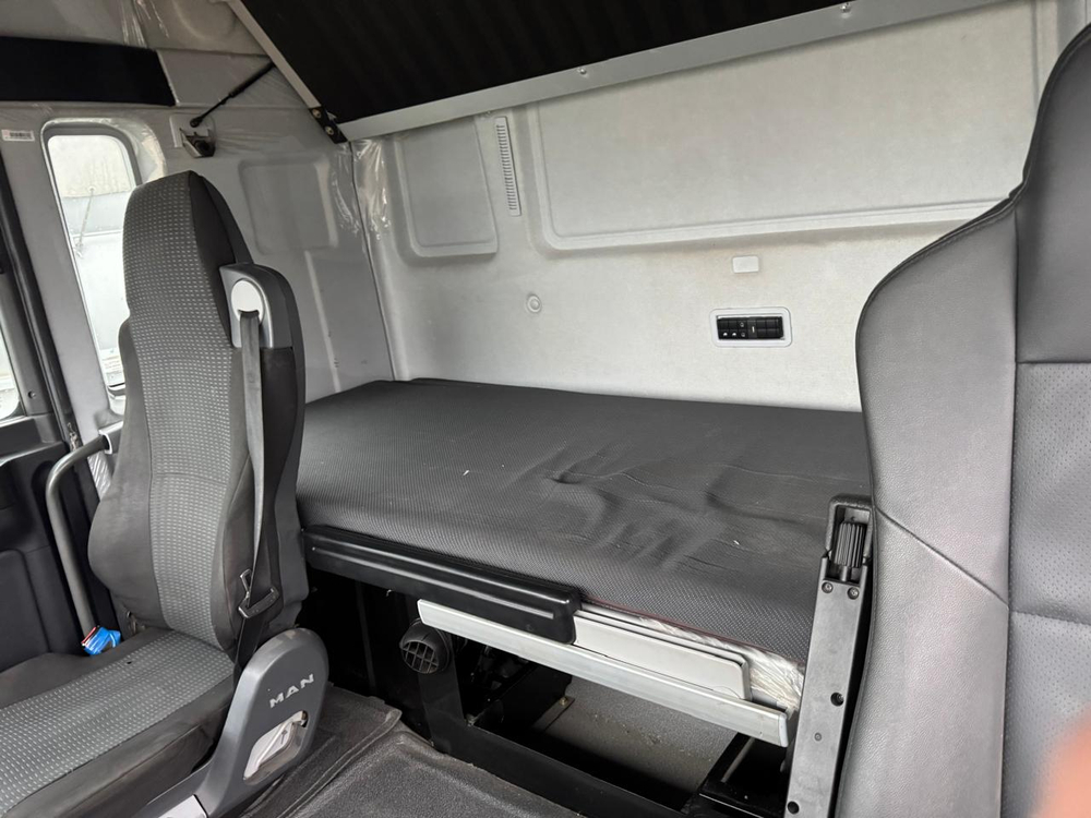 SITRAK C7H 6x4 Седельный тягач ZZ4256V364HE (Дизельный, 12,4 л, 480 л.с., АТ)