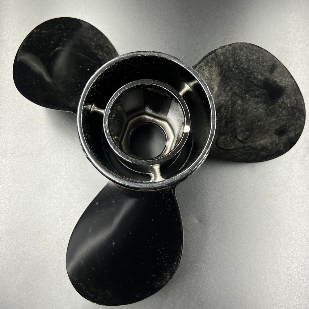 Гребной винт Mercury Black Max (12-3/4х21R)