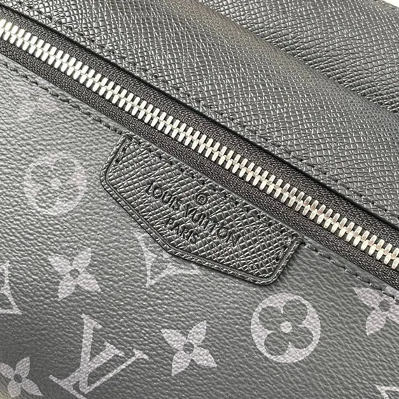 Сумка-мессенджер Louis Vuitton Outdoor, черный