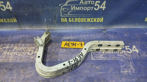 Петля багажника TOYOTA LEVIN 1990