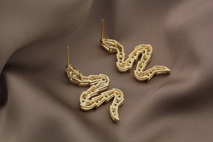 Cерьги-гвоздики "Змеи" 35,5мм, со стразами