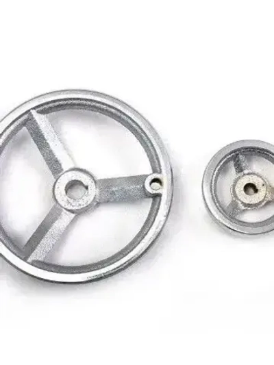 Маховик чугун 125х14х5мм (Dxdxb) с 3-мя спицами, с ручкой М8