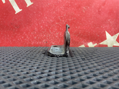 Кронштейн площадки пневмоподушки