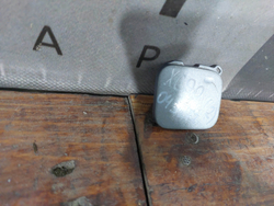 Заглушка буксировочного крюка Volvo XC90 2 14-нв Б/У Оригинал 31353391