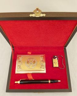 Набор "Герб РФ" №10 визитница (Златоуст), ручка. Parker