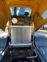 BIZON 925 Фронтальный погрузчик 925 (Дизельный, 2,4 л, 95 л.с., АТ)