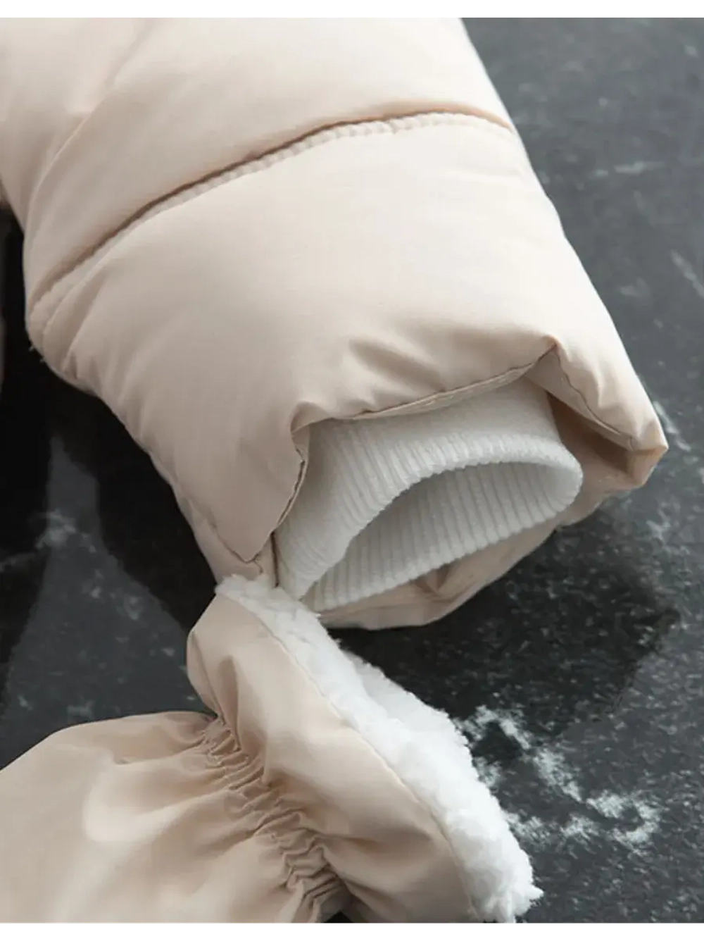 Зимний комбинезон для новорожденного