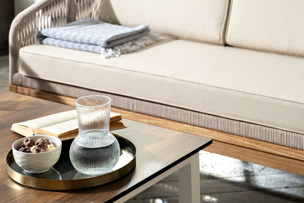 "Канны" лаунж-зона 4-местная из роупа со столиком "Канны" цвета "дуб", основание дуб, роуп бежевый