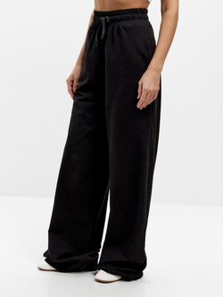 Черные спортивные брюки Рокки