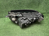 Битая Фара правая Land Cruiser 300 (21-нв) LED