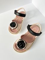 Новые кожаные сандалии Pretty Ballerinas,