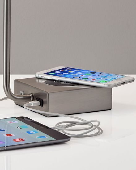 Настольная лампа “Ньют” с беспроводной зарядкой