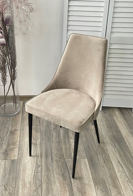 Стул М-City DISAUR Непал (Nepal-P) Латте 25, Велюр, Черный каркас