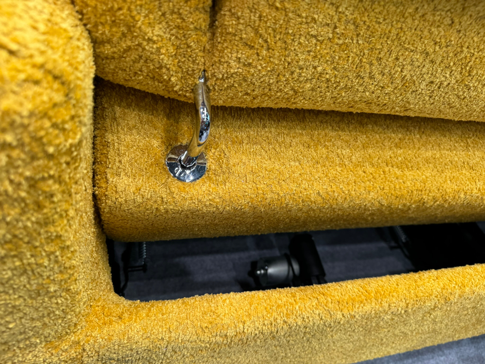 Диван Lafayette (3-х местный) желтый