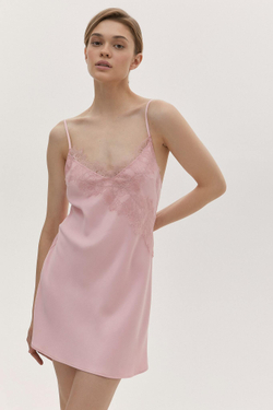 Соблазнительная сорочка, шелковая сорочка, ночная сорочка, женская сорочка, сорочка на бретельках, короткая сорочка, легкая сорочка, стильная сорочка, сорочка для сна, комфортная сорочка, мягкая сорочка, сорочка из шелка, сорочка для дома, сорочка для отдыха, изящная сорочка, шелковый комплект, домашняя сорочка, сорочка на тонких бретелях, модная сорочка, сорочка для комфорта, домашняя сорочка, домашнее платье, женское платье, бельевой стиль, пижамный стиль, шелковое платье, легкое платье, струящееся платье, комфортное платье, стильное платье, платье для дома, соблазнительное платье, мягкое платье, платье для отдыха, платье на бретельках, вечернее платье, изящное платье, платье на лето, платье из шелка, модное платье, платье для сна, платье на тонких бретелях, женская домашняя одежда, соблазнительная домашняя одежда, домашняя одежда из шелка, розовая сорочка, розовое домашнее платье, розовое платье, розовое платье на бретельках.