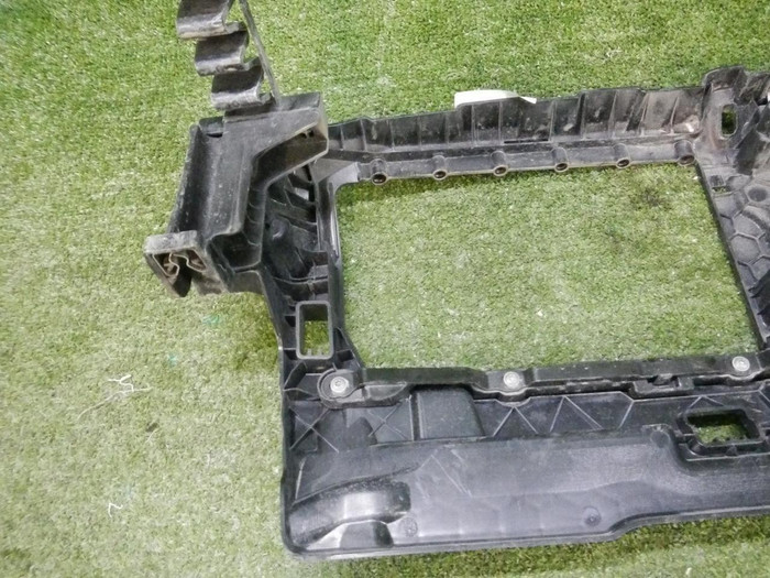 Воздуховод радиаторов BMW 4er G22 (2020-н.в.)