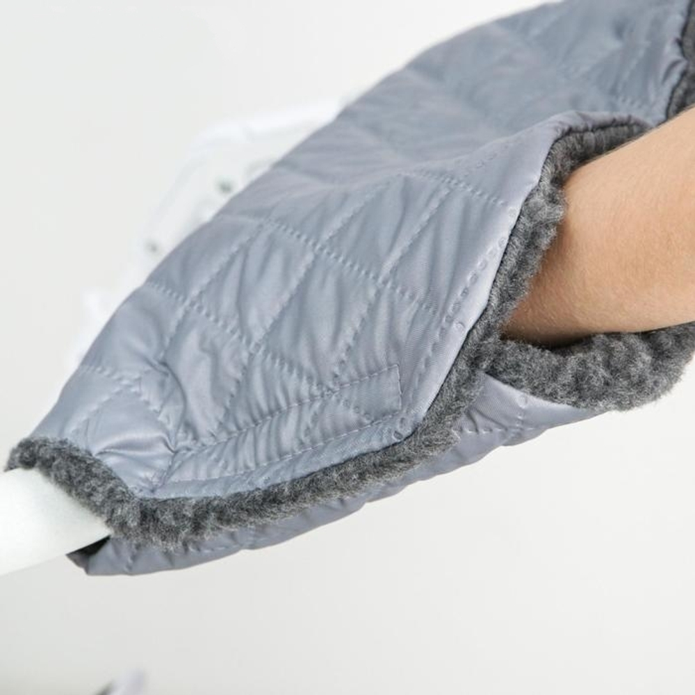 5477727 Муфта на ручку коляски, стеганная, цвет серый