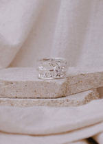 Кольцо «Сад лотосов» с белым цирконом