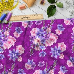 Ткань оксфорд 600 васильки, колокольчики и георгины на сиреневом фоне