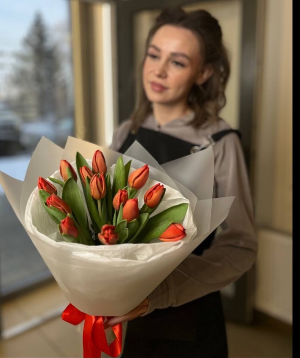 доставка цветов казань, доставка цветов в казани, доставка букетов казань, цветочный казань,цветочный магазин казань, купить красивый букет из тюльпанов  в Казани, доставкой заказать букет из тюльпанов в Казани