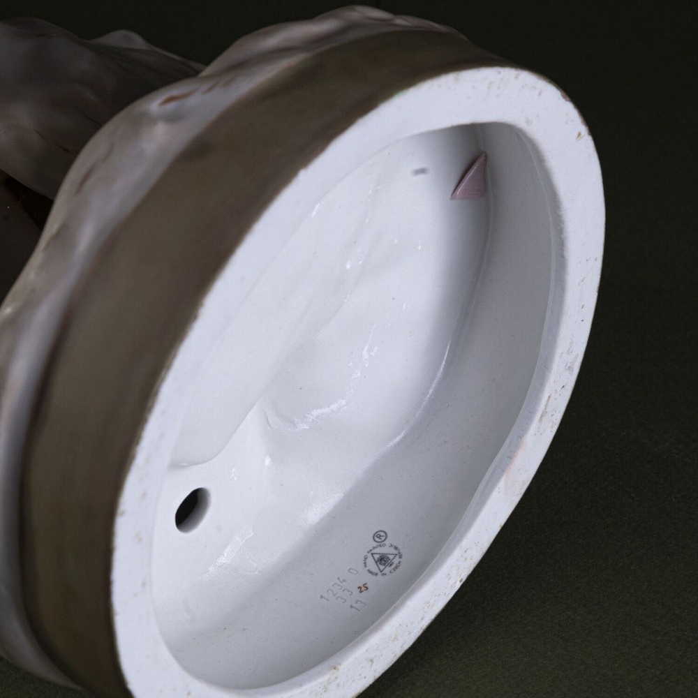 Фарфоровая мануфактура Royal Dux «Девушка с кувшином»