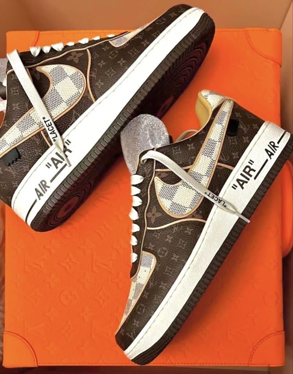 LOUIS VUITTON Х NIKE AIR FORCE 1