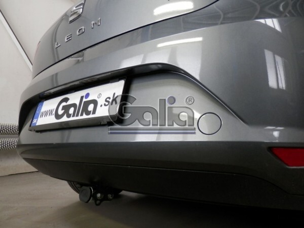 Фаркоп оцинкованный Galia A048A для Volkswagen Golf хетчбек 5 дв., Audi A3 хетчбек 3/5 дверей 2012- (паспорт и сертификат в комплекте)(без электрики)