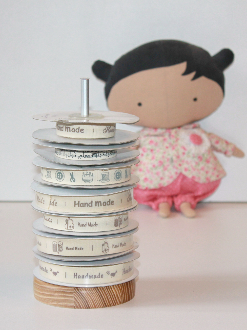 Держатель для лент ниток кружева пряжи деревянный