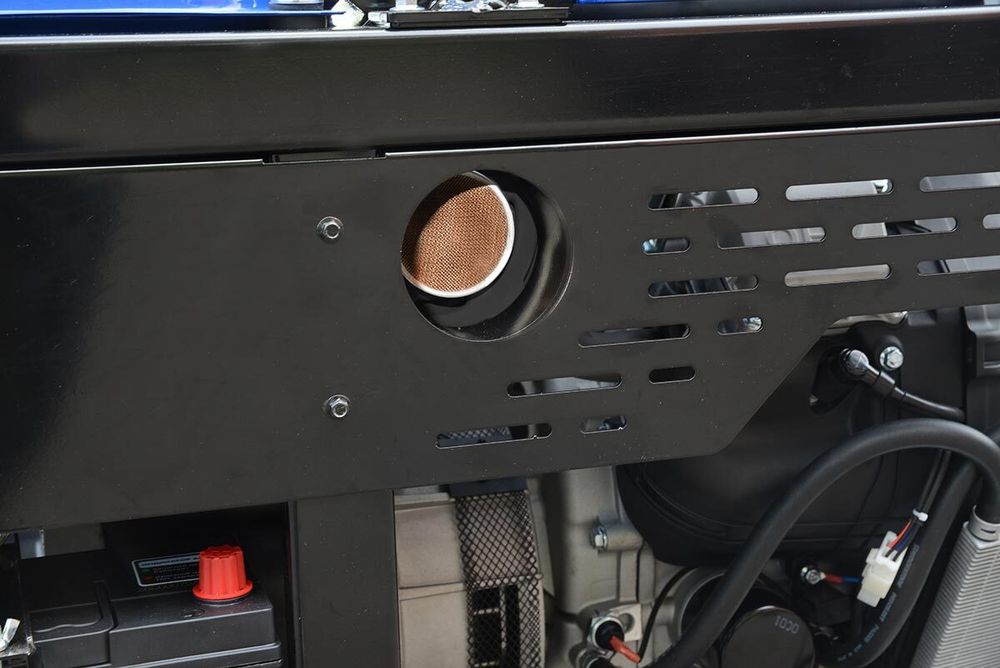 Бензогенератор трехфазный TSS SGG 18000EH3LA - [17 кВт / 32.3 А] двигатель Loncin