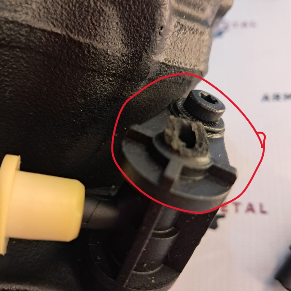 ТНВД CR (уценка, сломан штуцер) | 320/06620, 28568252 | JCB