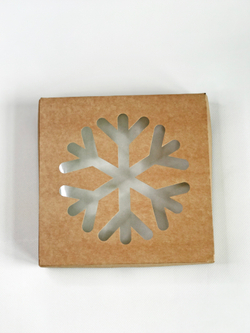 Коробка с окошком "Снежинка" 20 х 20 х 4 см