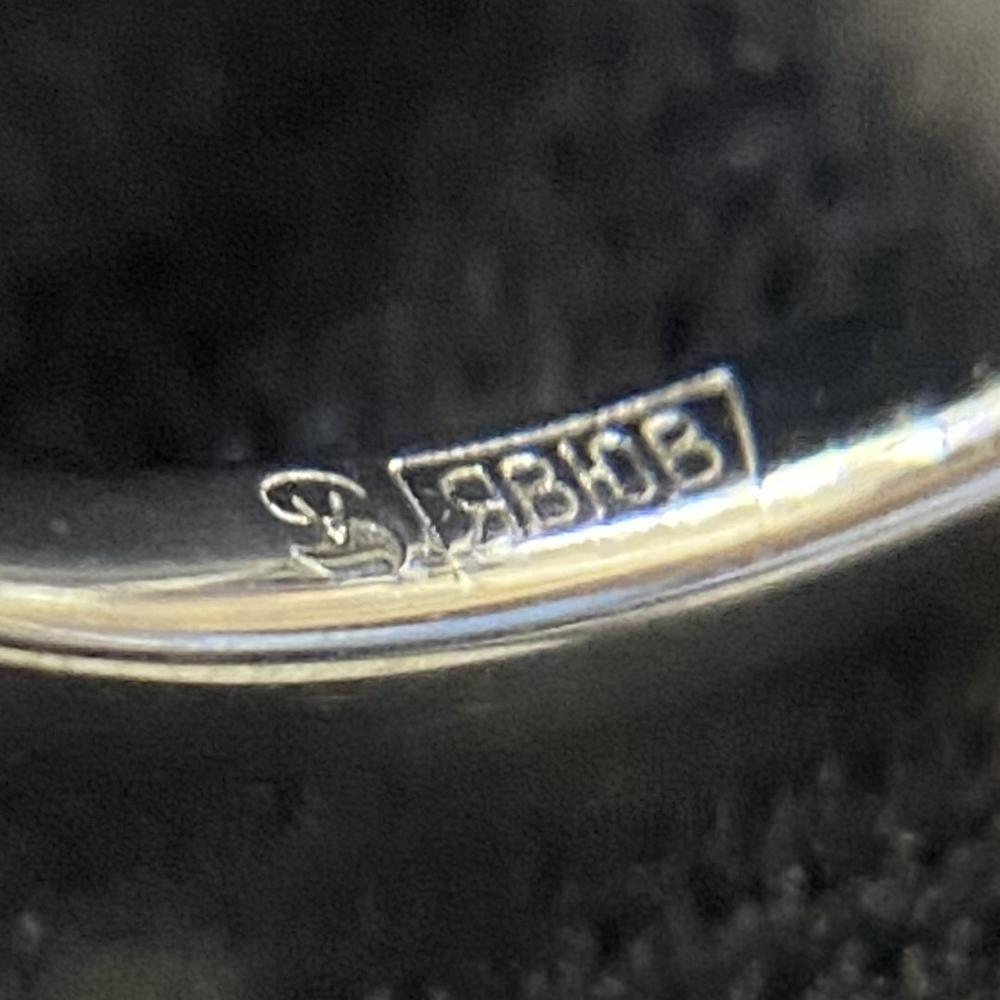 Золотое кольцо с бриллиантами Sokolov 585 пробы