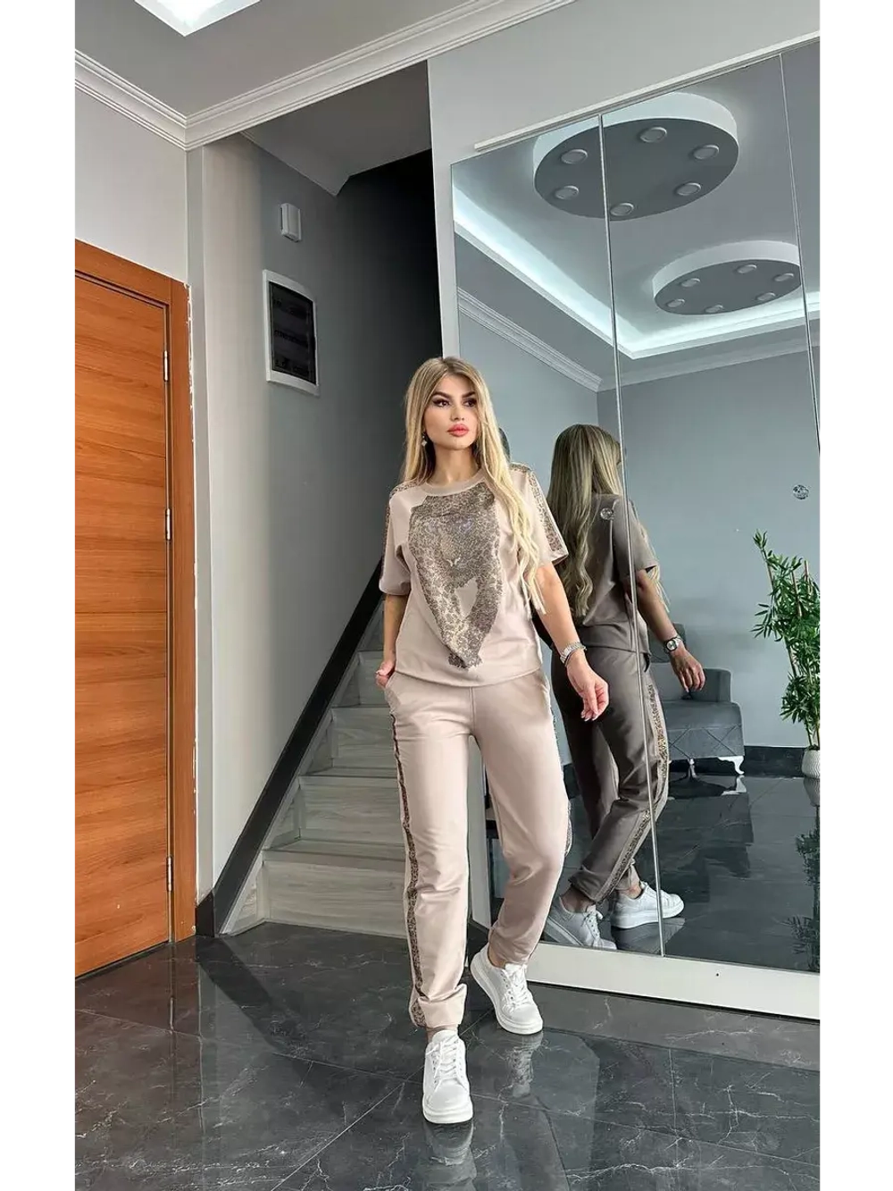 Костюм