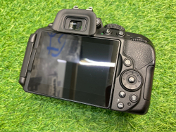 Nikon D5300 kit AF-P 18-55mm 3.5-5.6G VR 2.500 кадров