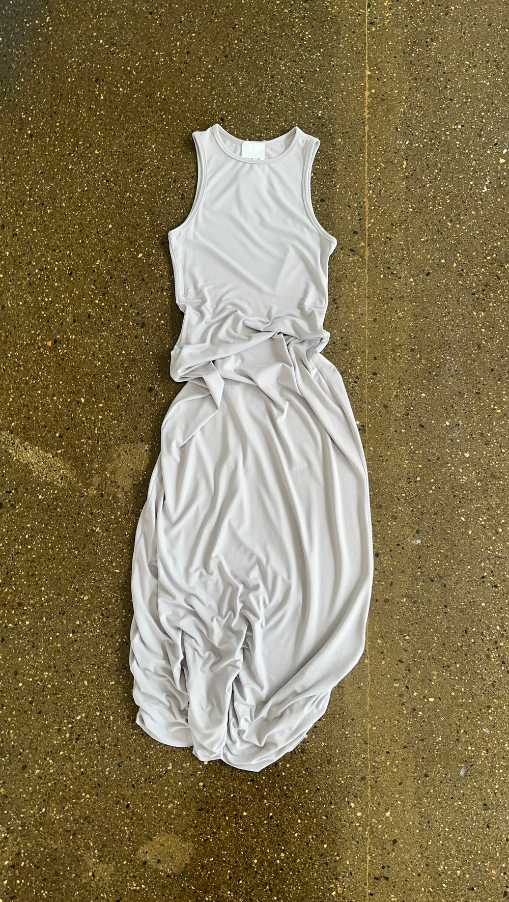 GRAY DRESS LADY