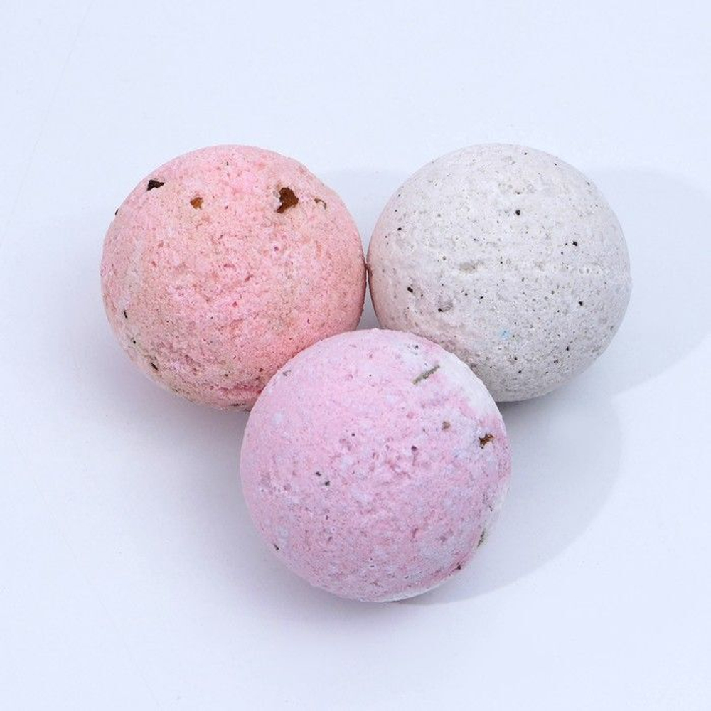 Набор из 3 бомбочек для ванны с добавками «С Новым годом!»