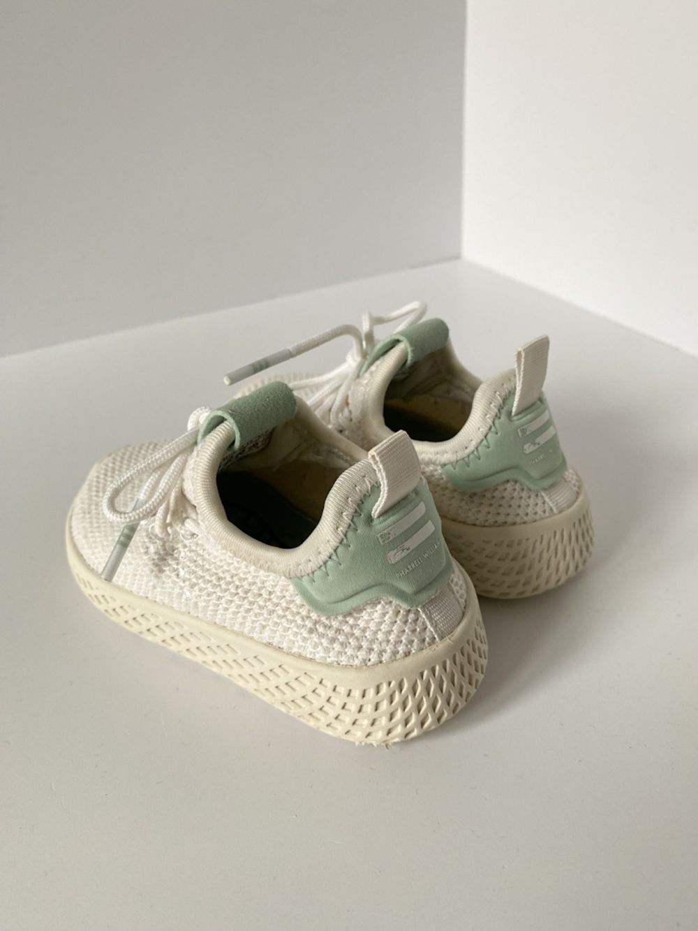 Кроссовки Adidas, 20