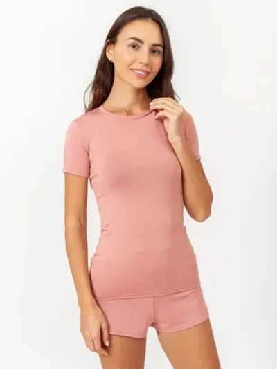 Футболка облегающая однотонная