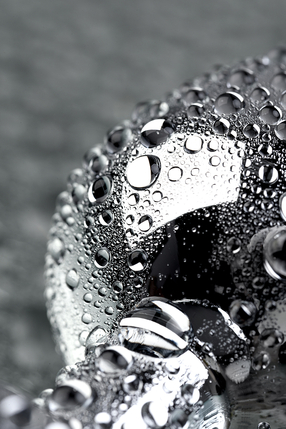 Анальная втулка с кристаллом Medium изумруд 8 см