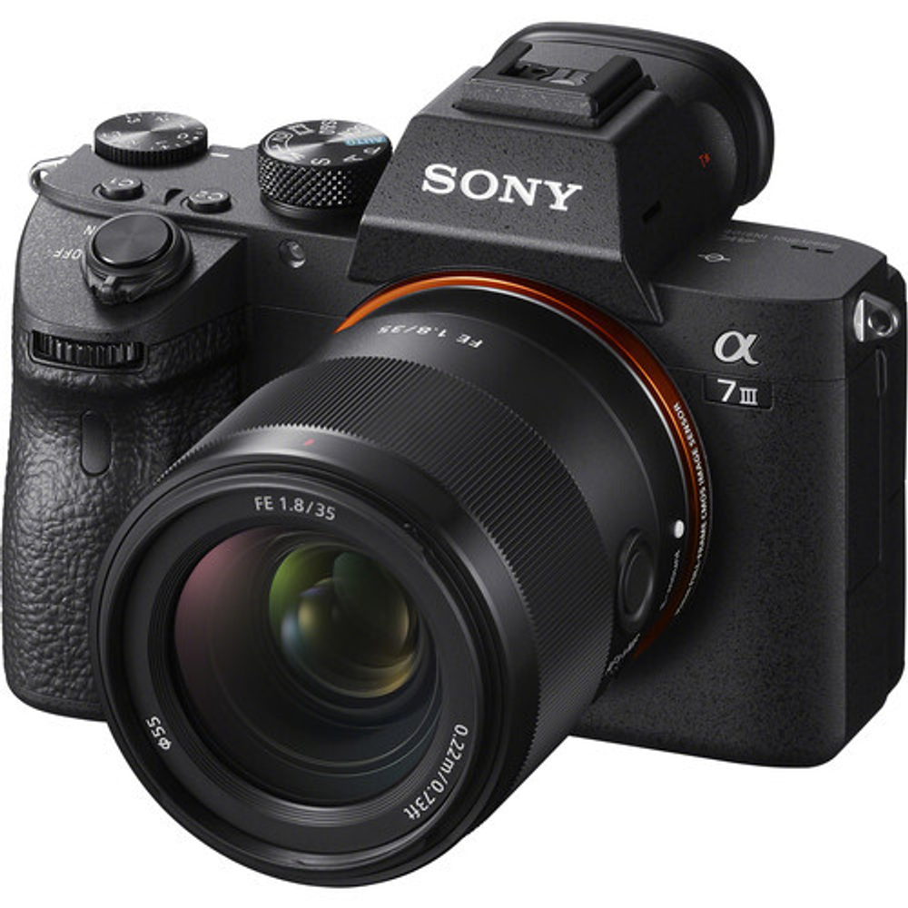 Объектив Sony FE 35 мм f/1.8