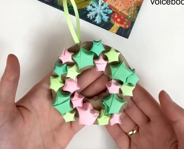 Делаем мини-венок из бумаги Делаем мини-венок из бумаги